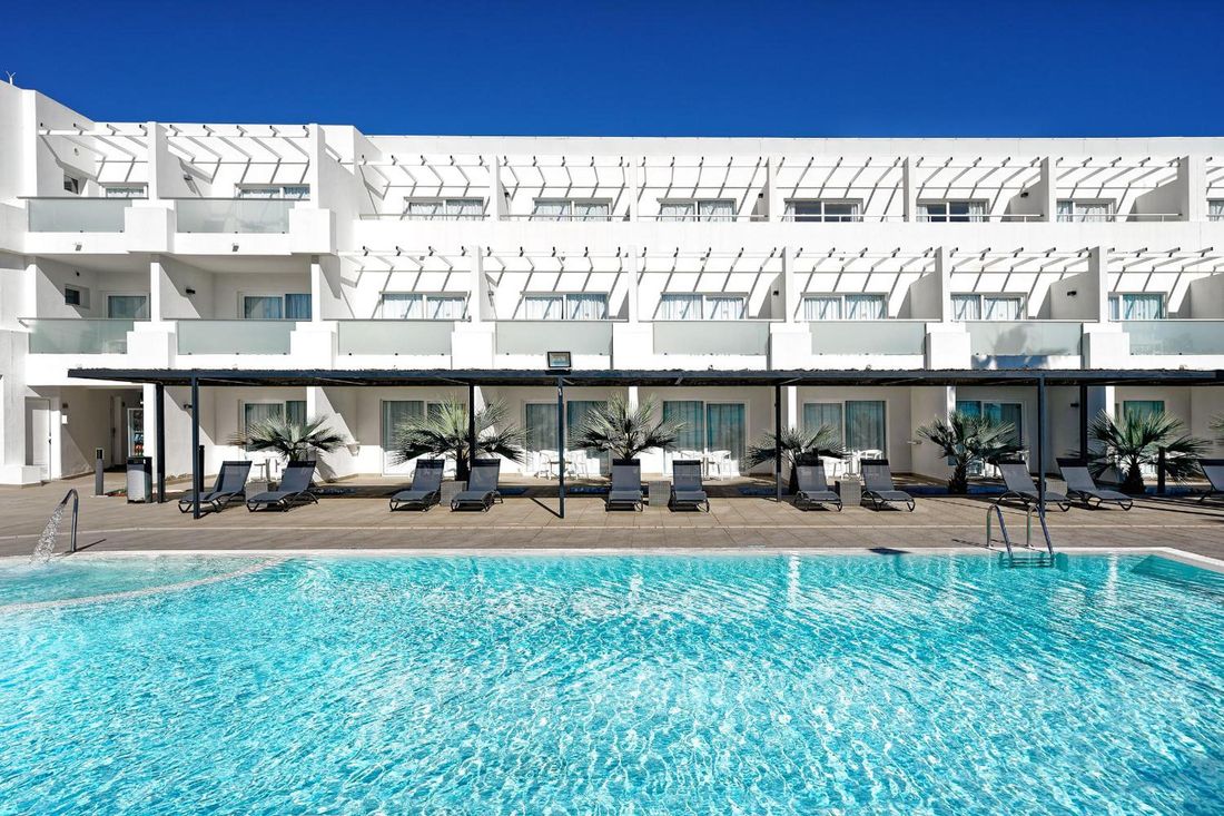 AEQUORA Lanzarote Suites photo 4