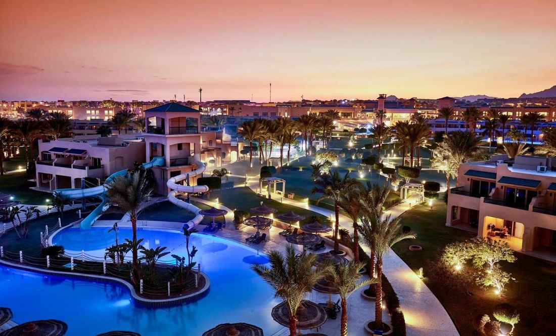 Coral Sea Aqua Club Resort photo 3
