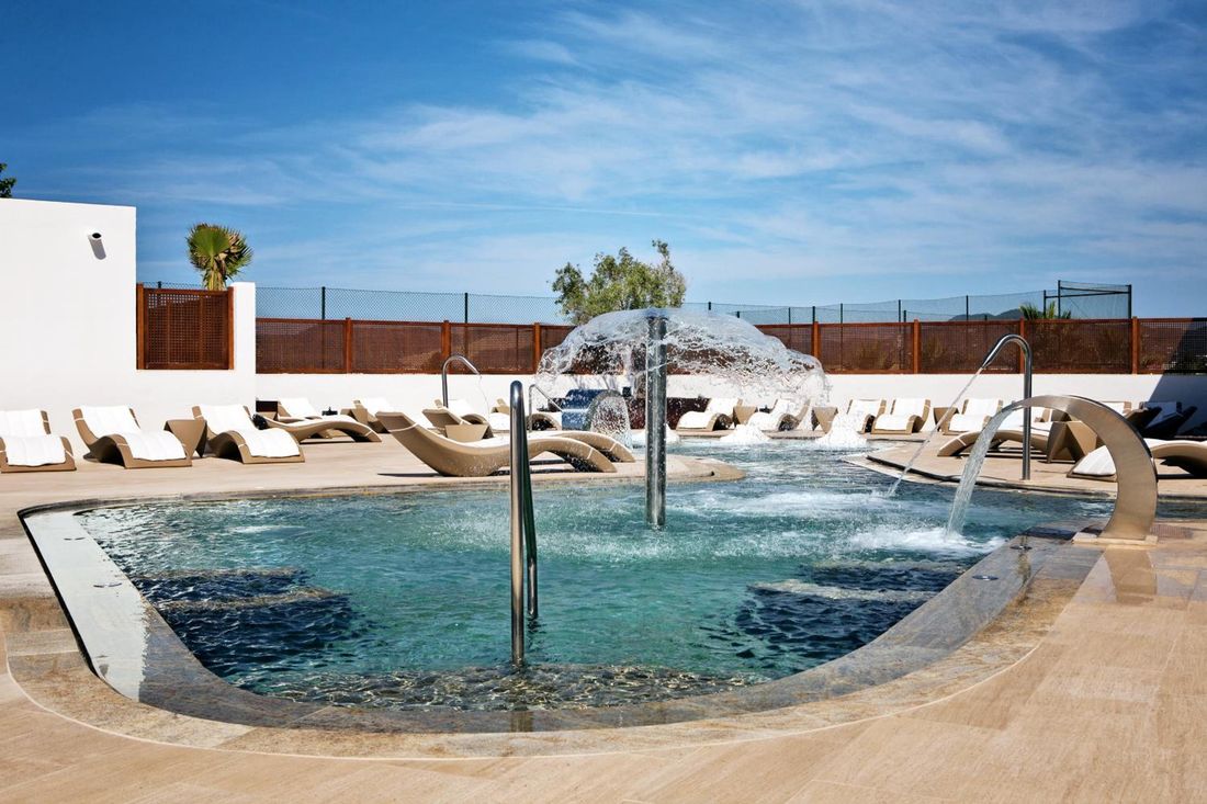 Grand Palladium White Island Resort & Spa photo 2