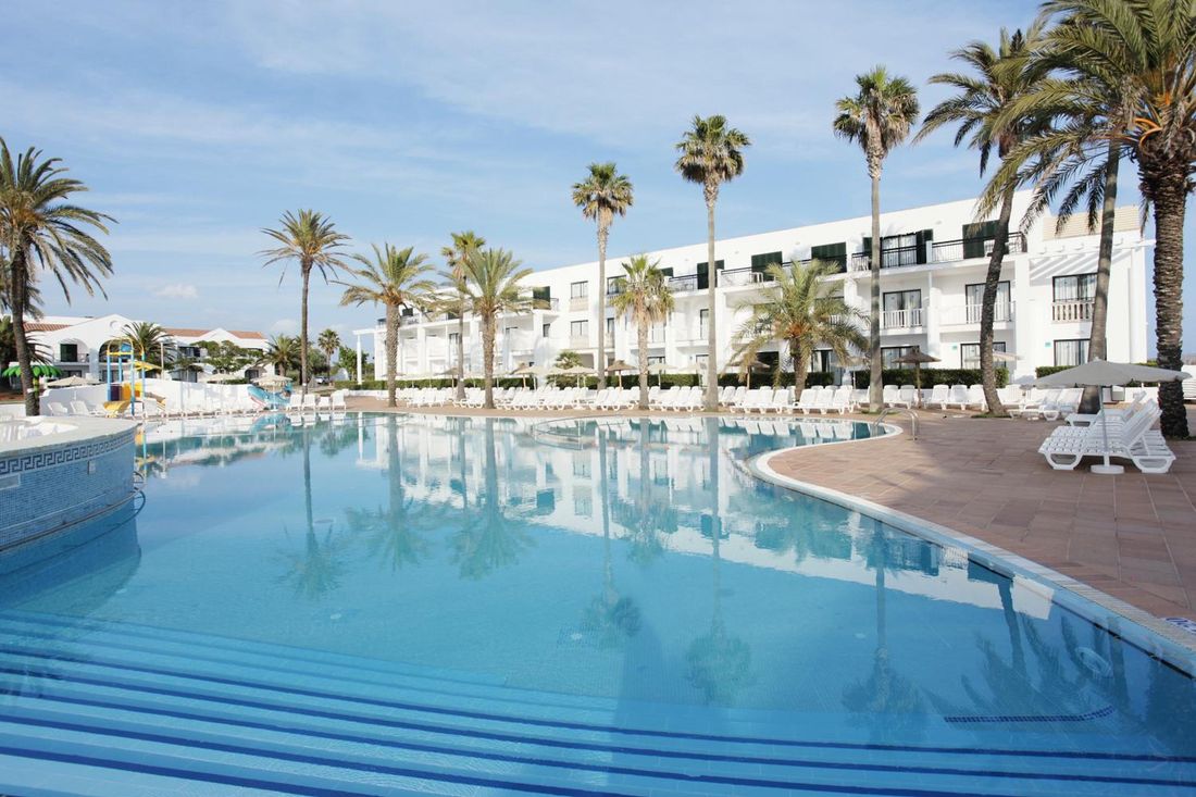Grupotel Mar de Menorca photo 2