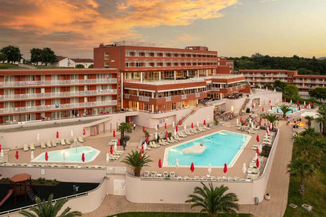 Hotel Albatros Plava Laguna photo 4