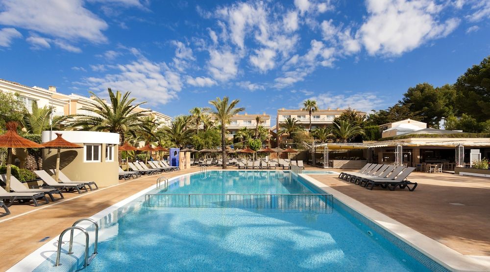 Insotel Cala Mandia Resort & Spa photo 2
