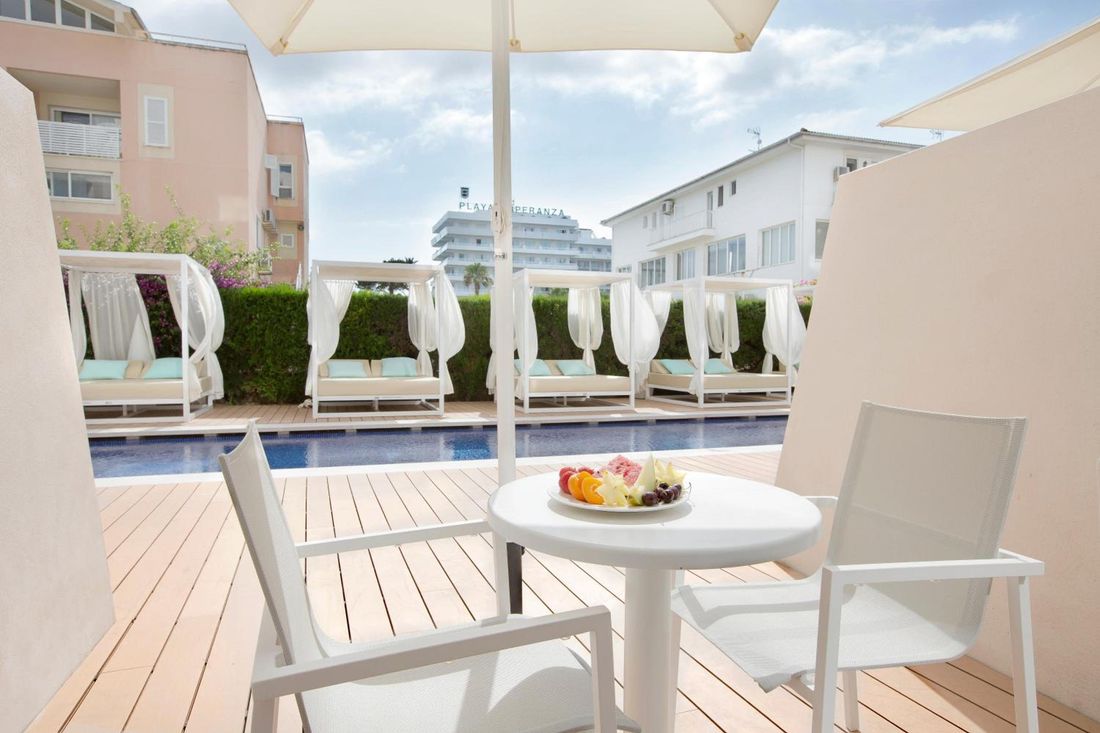 Mar Hotels Playa de Muro Suites photo 5
