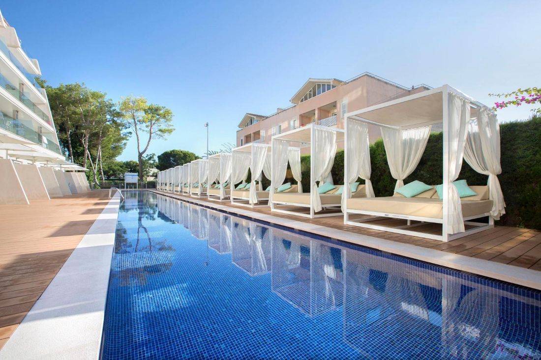 Mar Hotels Playa de Muro Suites photo 3
