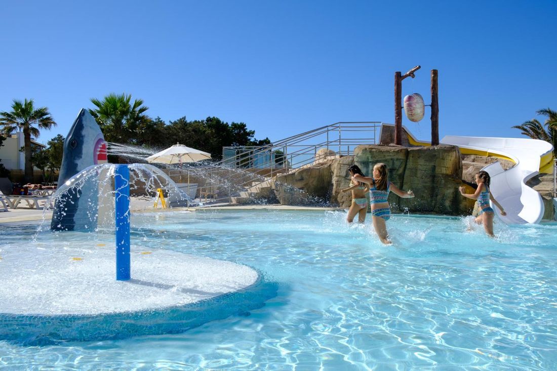 Marvell Club Hotel & Apartments photo 2