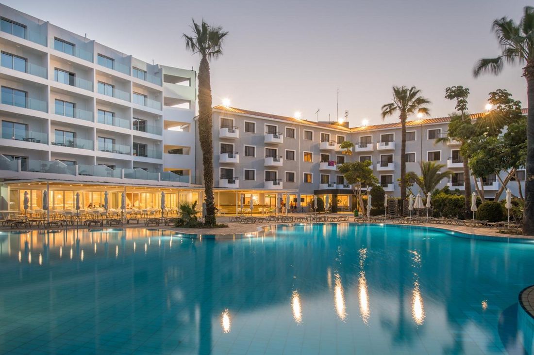 Narcissos Waterpark Resort photo 1