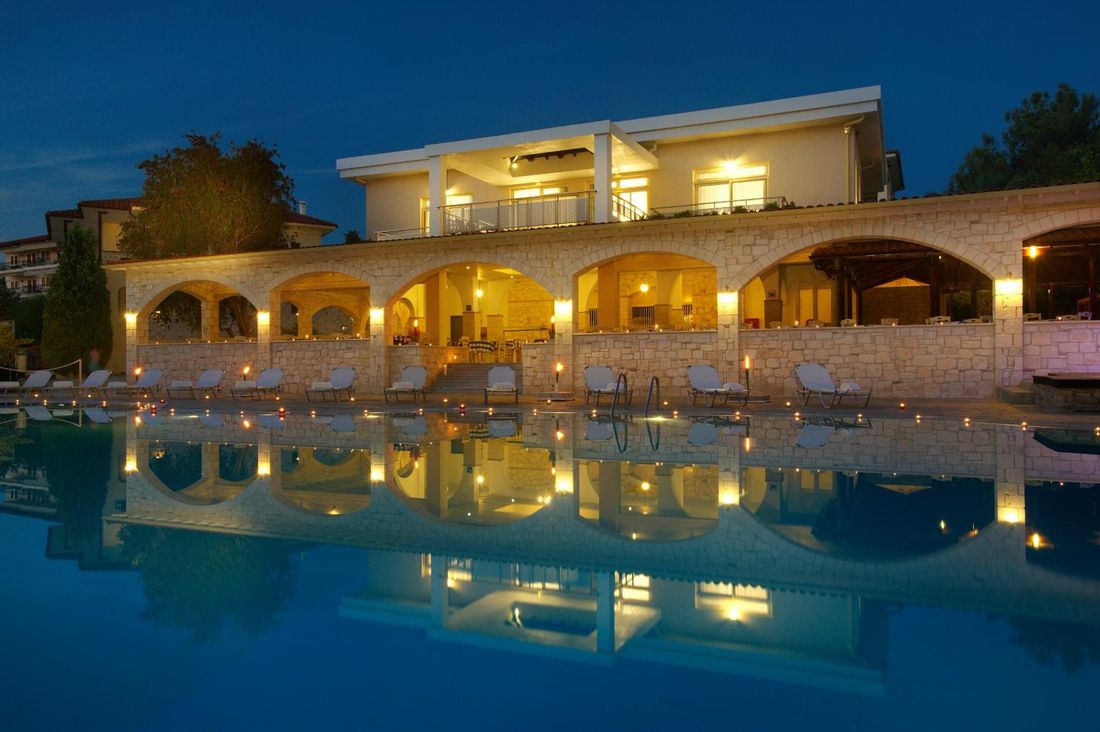 Portes Beach Hotel photo 2
