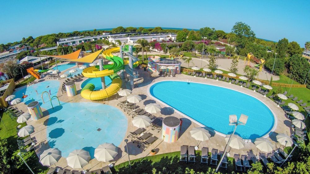 ROBINSON Apulia photo 3