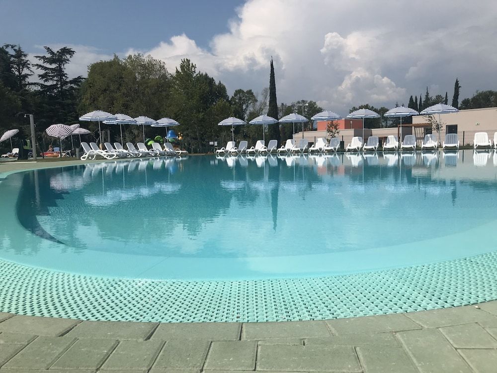 Sisan Family Resort photo 1