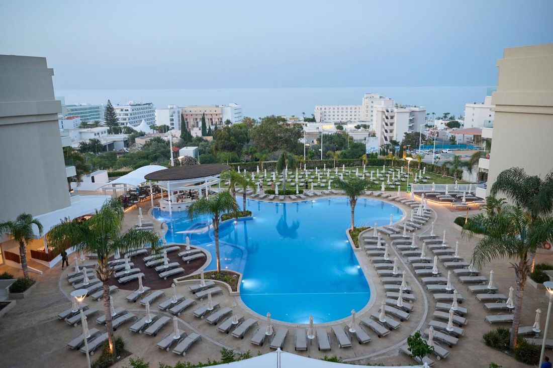 Sunrise Oasis Hotel & Waterpark photo 1