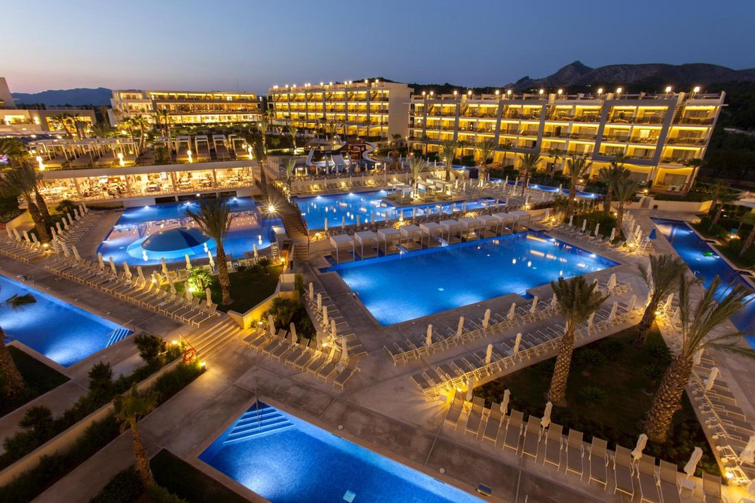 Zafiro Palace Alcudia photo 2